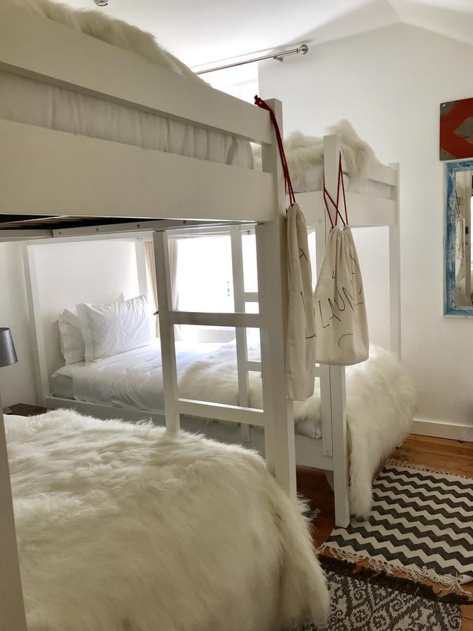 Lucky'S Guesthouse São João do Estoril Bagian luar foto
